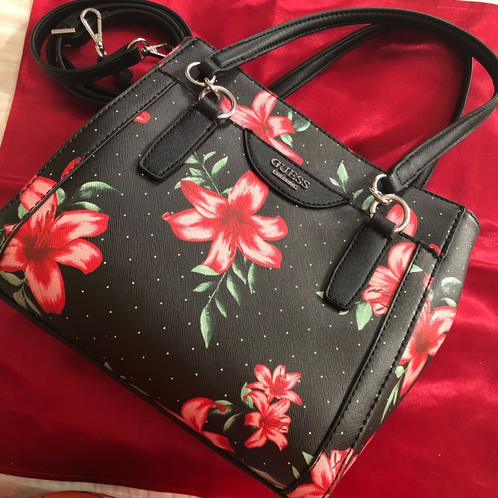 Guess shoulder bag